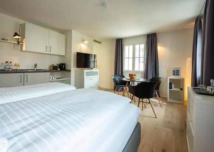 Gaestehaus Am Schlossplatz, Z. 1