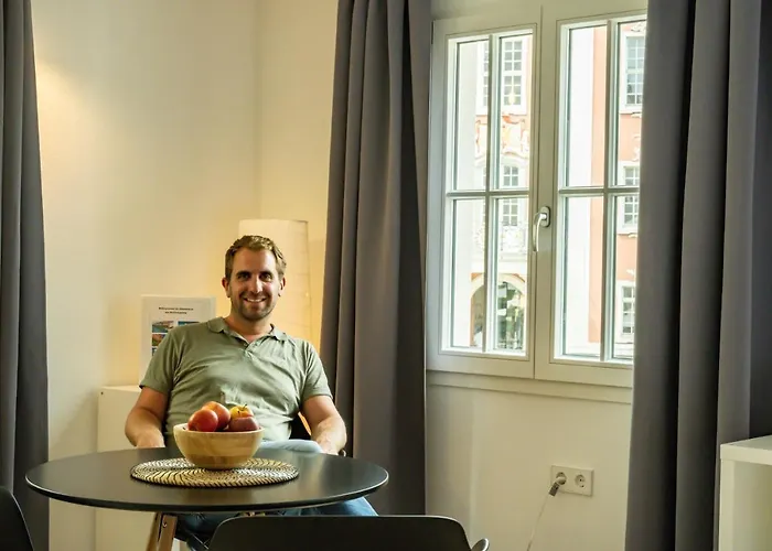 Gaestehaus Am Schlossplatz, Z. 1 Гостевой дом 3*